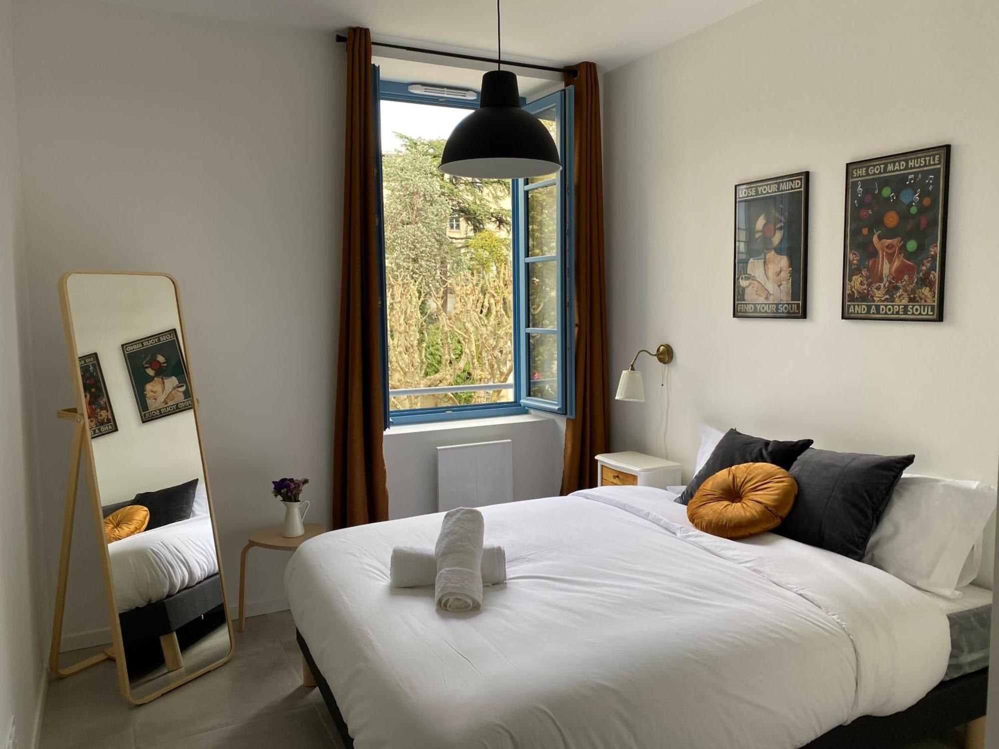Le Jules Appart'Hotel Romans-sur-Isère Exteriör bild