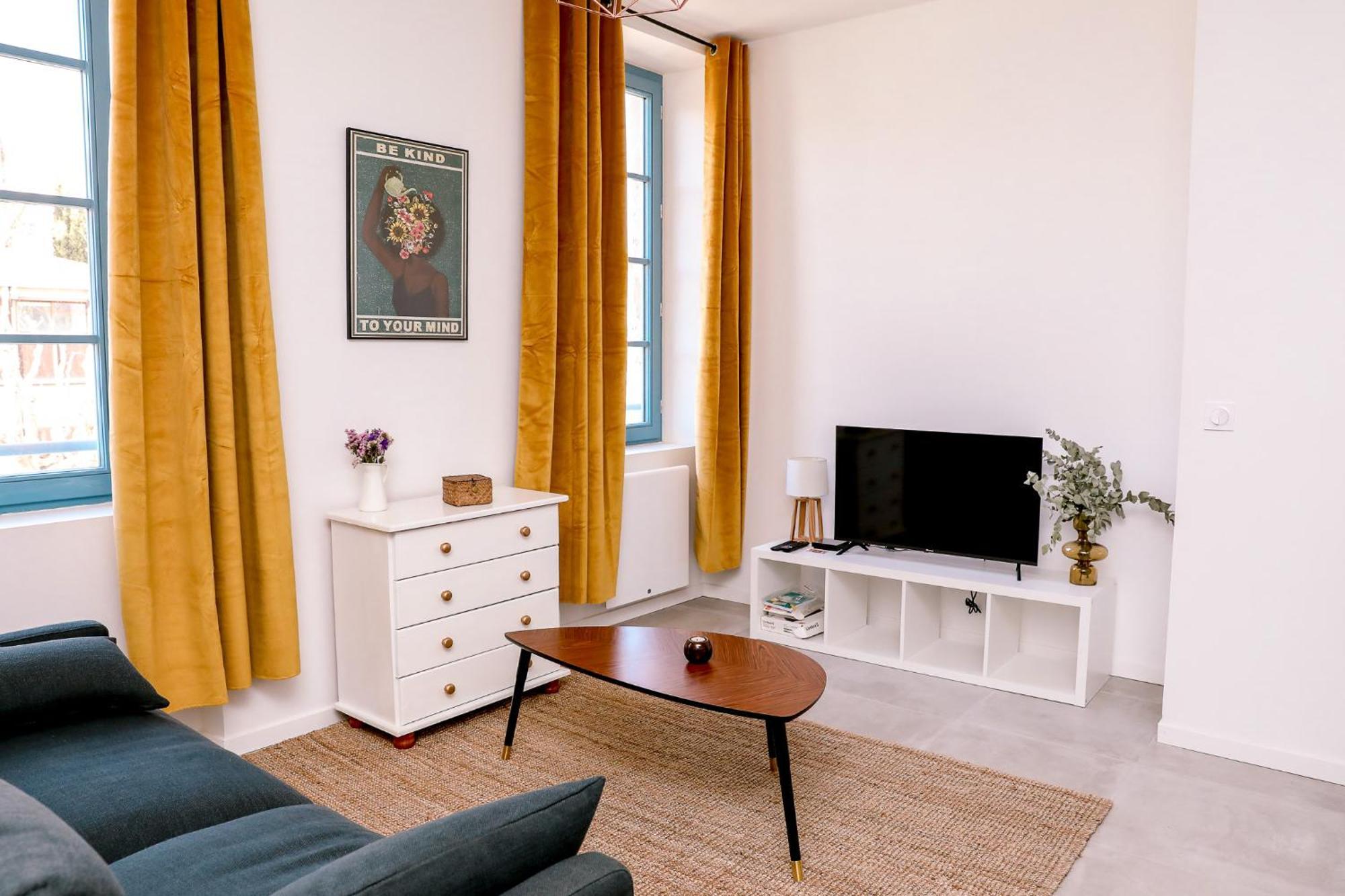 Le Jules Appart'Hotel Romans-sur-Isère Exteriör bild