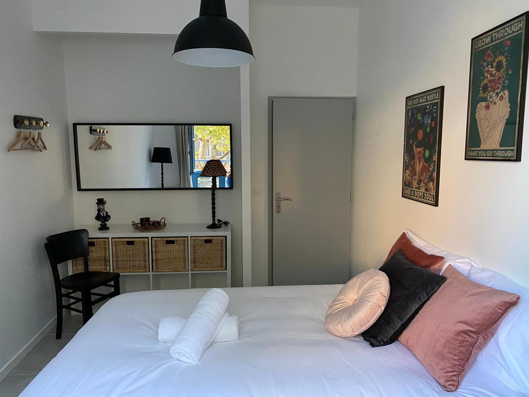 Le Jules Appart'Hotel Romans-sur-Isère Exteriör bild